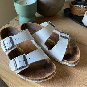 Birkenstock Arizona Birko-Flor White EUC 36 Narrow